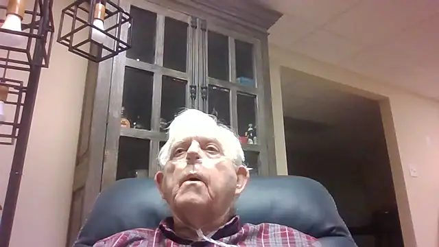 Snapshot of bootlegmanz chatting on February 14, 2026, 2:34 am bootlegmanz online show from February 14, 2026, 2:34 am