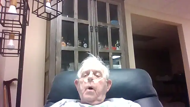 Snapshot of bootlegmanz chatting on February 20, 2026, 8:00 pm bootlegmanz online show from February 20, 2026, 8:00 pm