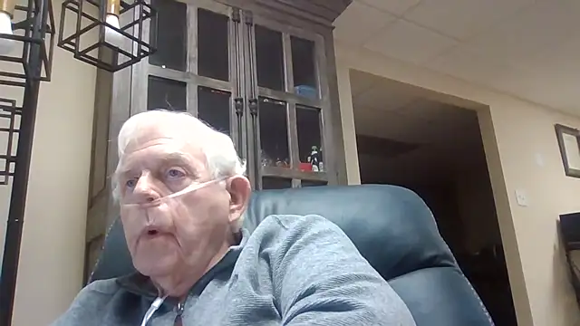 Snapshot of bootlegmanz chatting on February 1, 2026, 8:07 pm bootlegmanz online show from February 1, 2026, 8:07 pm