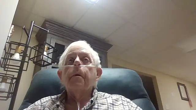 Snapshot of bootlegmanz chatting on February 13, 2026, 2:33 am bootlegmanz online show from February 13, 2026, 2:33 am