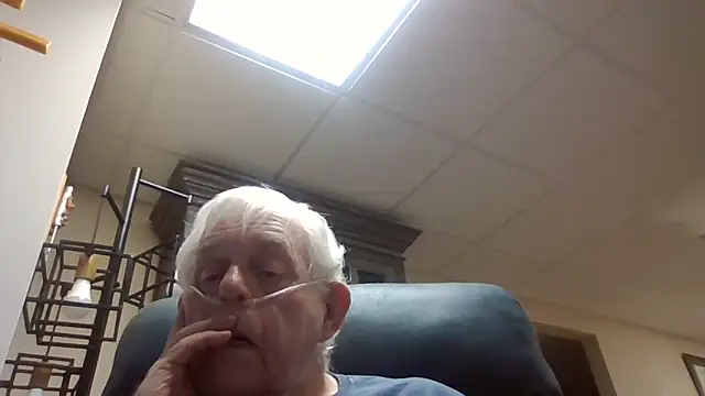 Snapshot of bootlegmanz chatting on February 21, 2026, 7:49 pm bootlegmanz online show from February 21, 2026, 7:49 pm