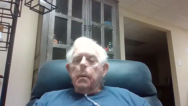 Snapshot of bootlegmanz chatting on March 26, 2026, 11:35 pm bootlegmanz online show from March 26, 2026, 11:35 pm