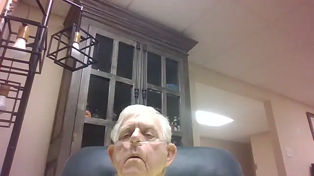 Snapshot of bootlegmanz chatting on February 11, 2026, 7:03 pm bootlegmanz online show from February 11, 2026, 7:03 pm