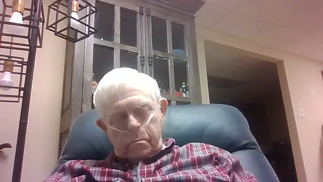 Snapshot of bootlegmanz chatting on February 14, 2026, 3:01 pm bootlegmanz online show from February 14, 2026, 3:01 pm