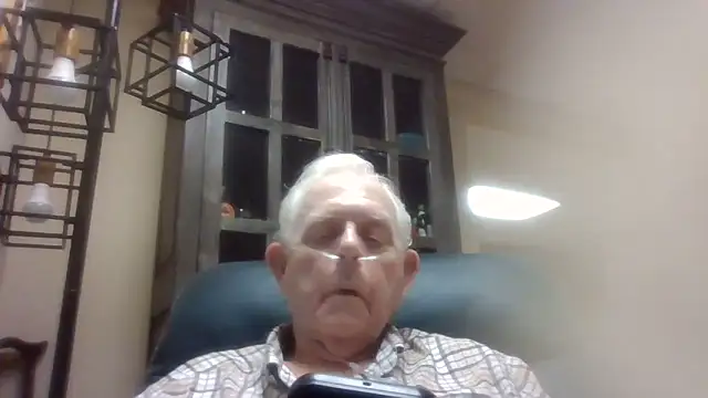 Snapshot of bootlegmanz chatting on January 15, 2026, 1:20 am bootlegmanz online show from January 15, 2026, 1:20 am