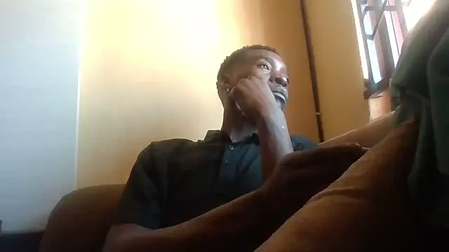 SmallGoodNutts online show from November 5, 2025, 9:34 am