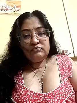 Snapshot of LAVERNIYA_ chatting on March 9, 2025, 12:31 pm LAVERNIYA online show from March 9, 2025, 12:31 pm