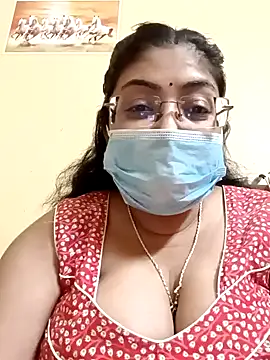 Snapshot of LAVERNIYA_ chatting on February 17, 2025, 12:16 pm LAVERNIYA online show from February 17, 2025, 12:16 pm