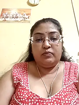 Snapshot of LAVERNIYA_ chatting on March 19, 2025, 12:34 pm LAVERNIYA online show from March 19, 2025, 12:34 pm
