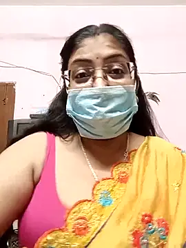 Snapshot of LAVERNIYA_ chatting on March 6, 2025, 12:52 pm LAVERNIYA online show from March 6, 2025, 12:52 pm