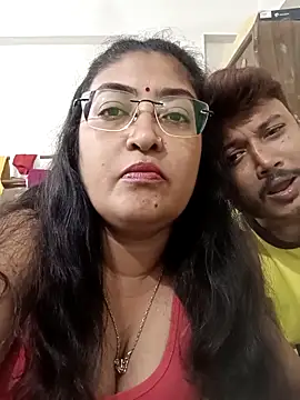 Snapshot of LAVERNIYA_ chatting on October 8, 2025, 3:02 pm LAVERNIYA online show from October 8, 2025, 3:02 pm