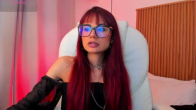 sophiecherry  online show from November 27, 2025, 9:04 pm