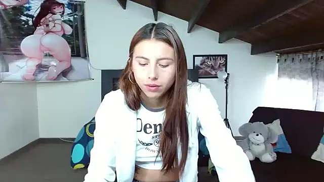 Snapshot of Kloe_Deker chatting on February 26, 2025, 1:32 pm Kloe Deker online show from February 26, 2025, 1:32 pm