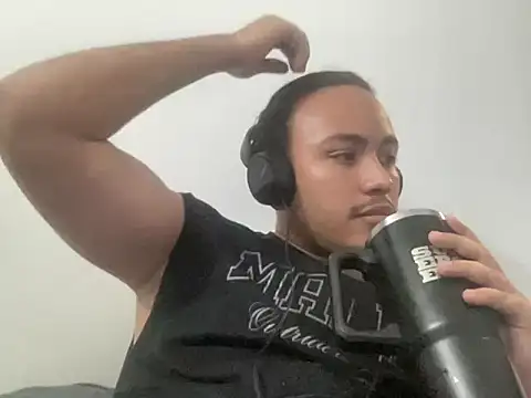 fotografia exe online show from March 1, 2026, 5:40 am