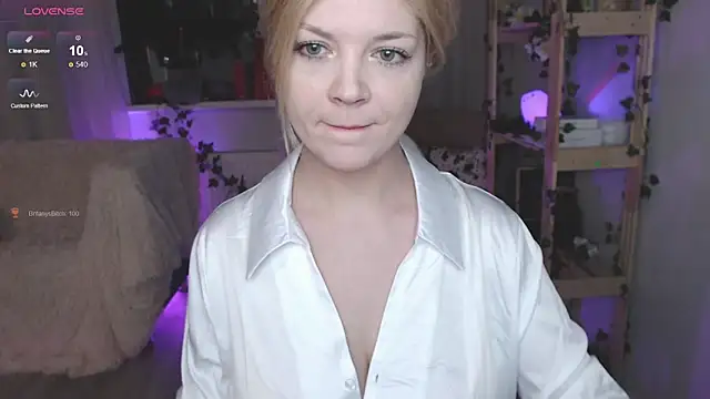 Snapshot of Brience chatting on March 3, 2025, 4:43 am Brience online show from March 3, 2025, 4:43 am