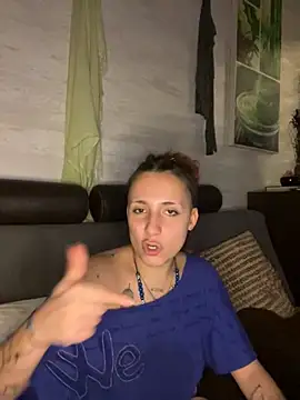 Hawitxui online show from October 13, 2025, 6:09 pm