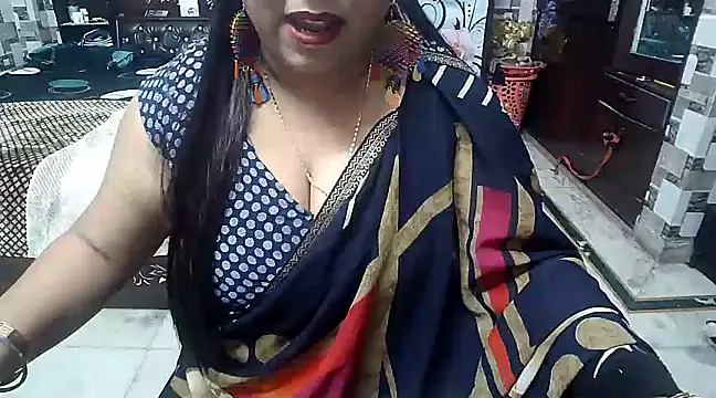 kiranpreet85 online show from January 12, 2025, 8:14 am