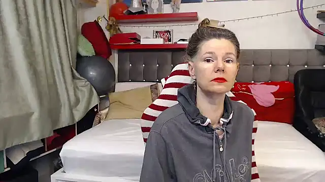 Snapshot of kellyterapy chatting on February 24, 2026, 1:23 pm kellyterapy online show from February 24, 2026, 1:23 pm