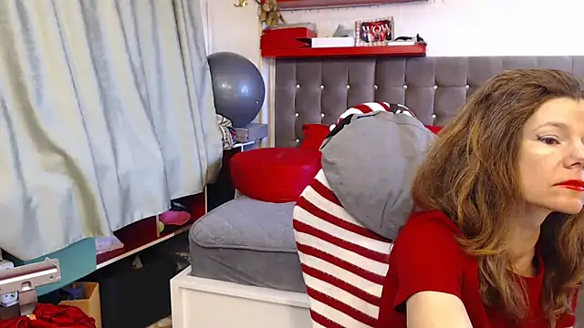 Snapshot of kellyterapy chatting on April 8, 2026, 10:06 am kellyterapy online show from April 8, 2026, 10:06 am