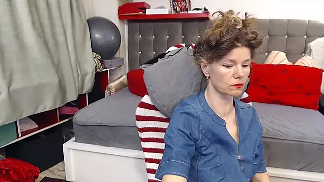 Snapshot of kellyterapy chatting on April 4, 2026, 6:09 am kellyterapy online show from April 4, 2026, 6:09 am