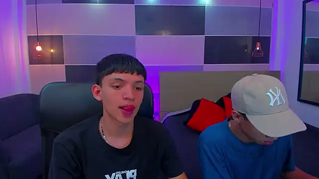 Snapshot of Juan_Nd_Steven chatting on January 30, 2025, 4:27 am Juan Nd Steven online show from January 30, 2025, 4:27 am