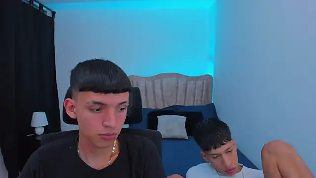 Snapshot of Juan_Nd_Steven chatting on October 7, 2025, 4:35 am Juan Nd Steven online show from October 7, 2025, 4:35 am