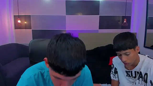 Snapshot of Juan_Nd_Steven chatting on February 2, 2025, 12:46 pm Juan Nd Steven online show from February 2, 2025, 12:46 pm
