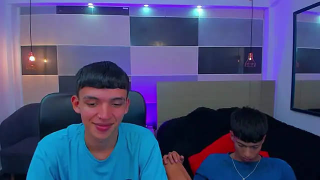Snapshot of Juan_Nd_Steven chatting on March 14, 2025, 7:26 am Juan Nd Steven online show from March 14, 2025, 7:26 am