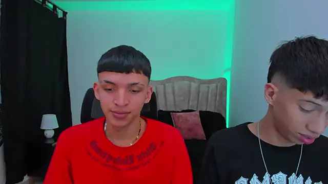 Snapshot of Juan_Nd_Steven chatting on September 17, 2025, 4:14 am Juan Nd Steven online show from September 17, 2025, 4:14 am
