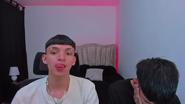 Snapshot of Juan_Nd_Steven chatting on September 19, 2025, 1:53 am Juan Nd Steven online show from September 19, 2025, 1:53 am