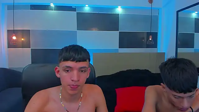 Snapshot of Juan_Nd_Steven chatting on February 5, 2025, 7:18 am Juan Nd Steven online show from February 5, 2025, 7:18 am