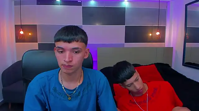 Snapshot of Juan_Nd_Steven chatting on March 22, 2025, 4:24 am Juan Nd Steven online show from March 22, 2025, 4:24 am