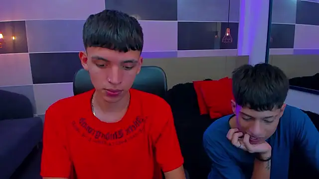 Snapshot of Juan_Nd_Steven chatting on February 13, 2025, 10:34 am Juan Nd Steven online show from February 13, 2025, 10:34 am