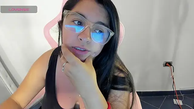 Snapshot of _Angelinaandrade_ chatting on March 4, 2025, 7:54 pm Angelinaandrade online show from March 4, 2025, 7:54 pm