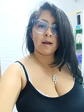Snapshot of _Angelinaandrade_ chatting on September 30, 2025, 1:11 am Angelinaandrade online show from September 30, 2025, 1:11 am