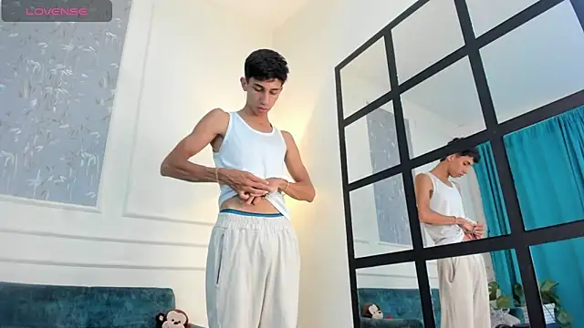 Snapshot of Lucian_Davi chatting on September 11, 2025, 4:01 am Lucian Davi online show from September 11, 2025, 4:01 am