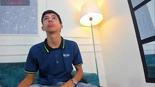 Snapshot of Lucian_Davi chatting on October 10, 2025, 4:08 pm Lucian Davi online show from October 10, 2025, 4:08 pm