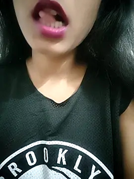 Snapshot of Hot_Goldengirl chatting on March 10, 2025, 9:23 am Hot Goldengirl online show from March 10, 2025, 9:23 am