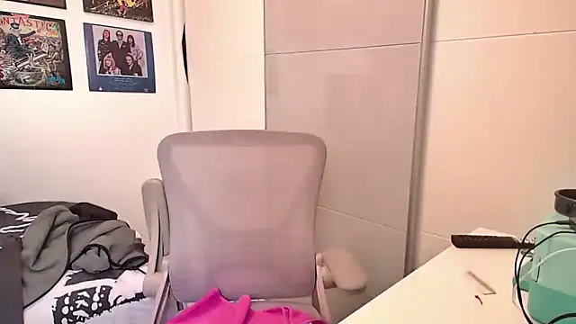 Snapshot of Marioo4k chatting on March 20, 2025, 4:20 pm Marioo4k online show from March 20, 2025, 4:20 pm