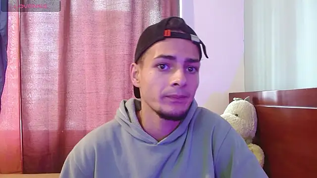 Snapshot of Jeffstyle18 chatting on February 23, 2026, 3:45 pm Jeffstyle18 online show from February 23, 2026, 3:45 pm