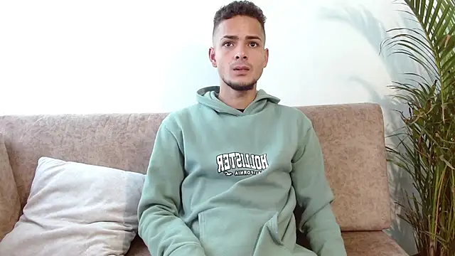 Jeffstyle18 online show from October 26, 2025, 3:34 pm