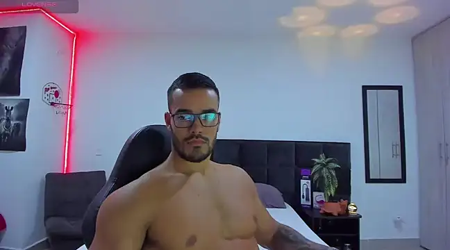 Snapshot of Alexander_Martines chatting on March 23, 2025, 12:04 am Alexander Martines online show from March 23, 2025, 12:04 am
