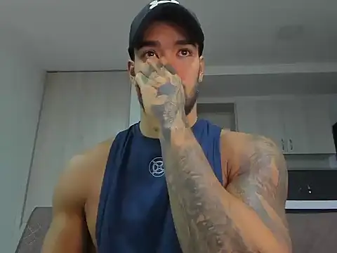 Snapshot of Alexander_Martines chatting on May 2, 2026, 12:49 am Alexander Martines online show from May 2, 2026, 12:49 am
