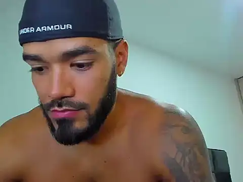 Snapshot of Alexander_Martines chatting on April 8, 2026, 12:45 am Alexander Martines online show from April 8, 2026, 12:45 am