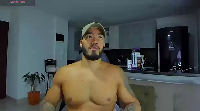 Snapshot of Alexander_Martines chatting on March 13, 2025, 3:44 am Alexander Martines online show from March 13, 2025, 3:44 am