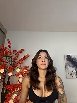 VictoriaHiill online show from March 3, 2026, 4:03 pm