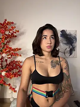 VictoriaHiill online show from May 30, 2026, 8:14 pm