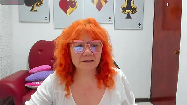 Salomeediaz  online show from April 27, 2026, 9:24 pm