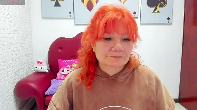Salomeediaz  online show from May 12, 2026, 9:10 pm