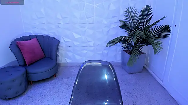 SaraaMills online show from February 18, 2025, 7:19 pm